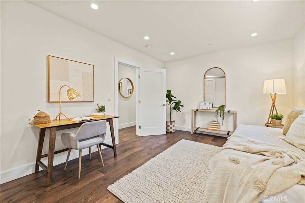 Image 25 of property listing at 1217 Moncado, Glendale, CA 91207