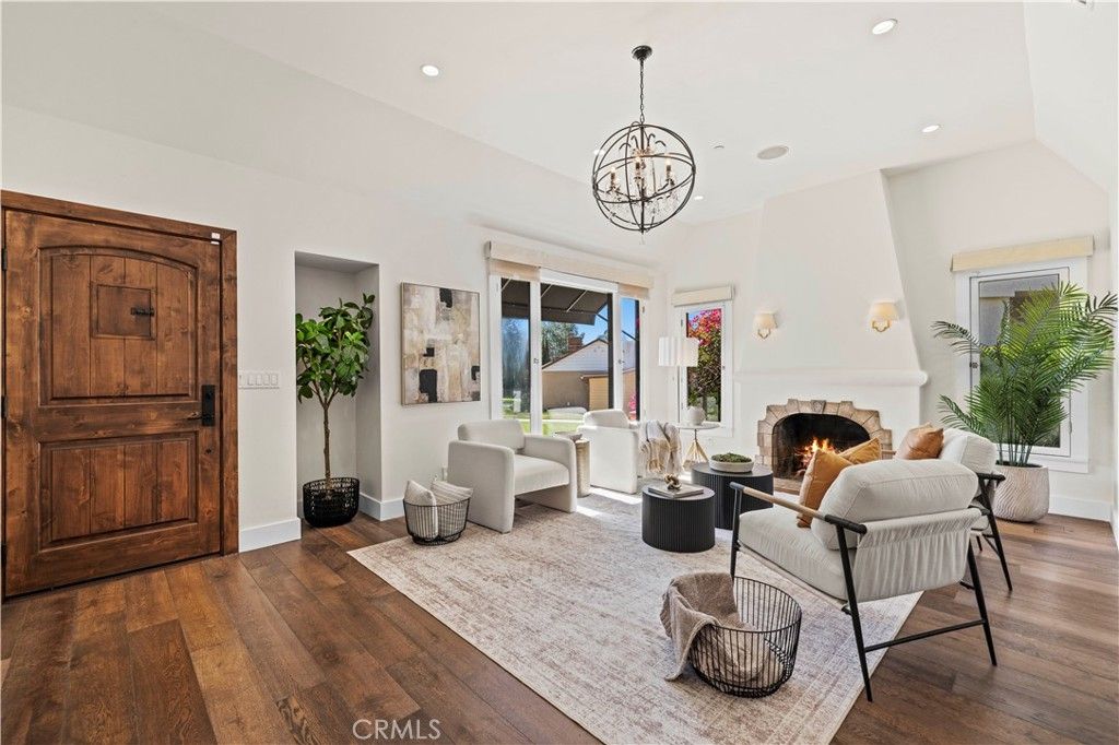 Image 4 of property listing at 1217 Moncado, Glendale, CA 91207