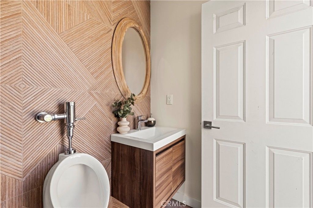 Image 55 of property listing at 1217 Moncado, Glendale, CA 91207