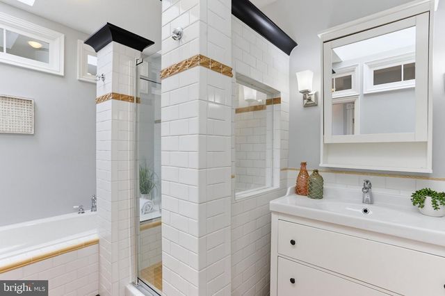 204 S EAST AVE, Baltimore, MD 21224