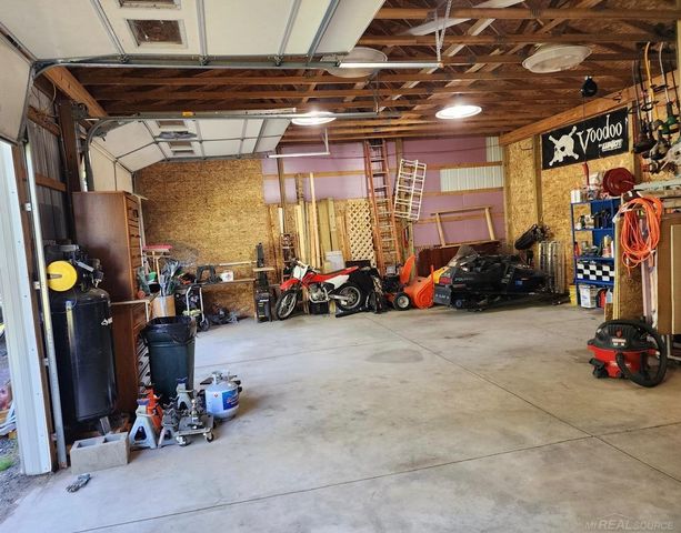 4130 Green Corners Road, Metamora, MI 48455