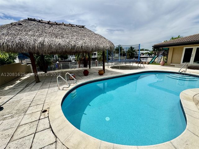 3324 NE 167th St, North Miami Beach, FL 33160