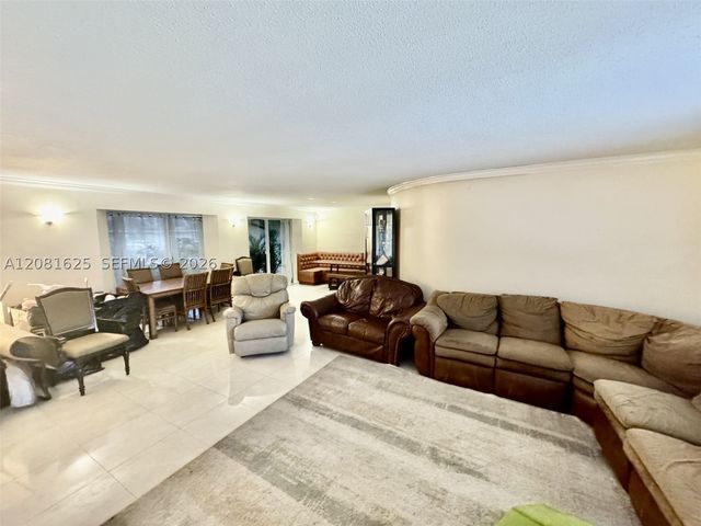 3324 NE 167th St, North Miami Beach, FL 33160