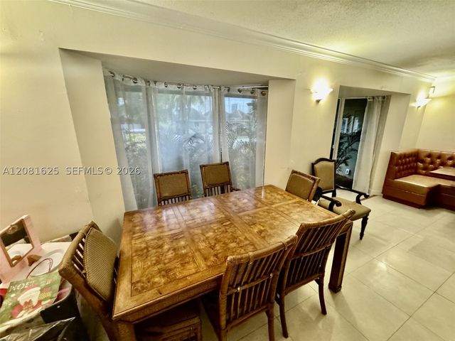 3324 NE 167th St, North Miami Beach, FL 33160