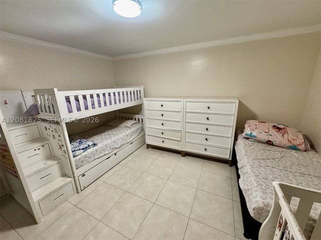 3324 NE 167th St, North Miami Beach, FL 33160