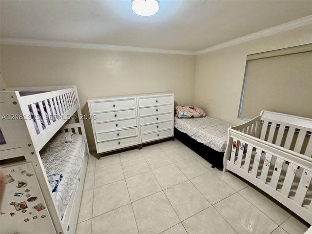 3324 NE 167th St, North Miami Beach, FL 33160