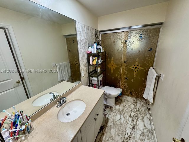 3324 NE 167th St, North Miami Beach, FL 33160