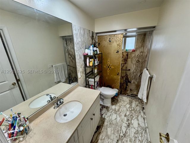 3324 NE 167th St, North Miami Beach, FL 33160