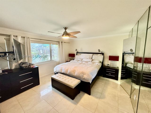 3324 NE 167th St, North Miami Beach, FL 33160