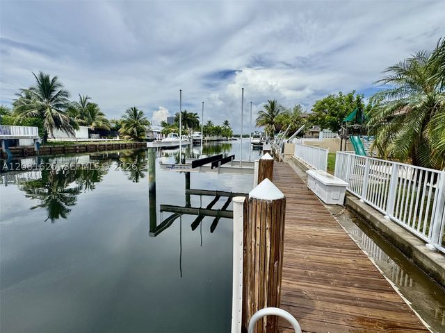 3324 NE 167th St, North Miami Beach, FL 33160