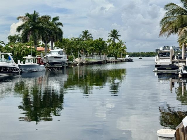 3324 NE 167th St, North Miami Beach, FL 33160