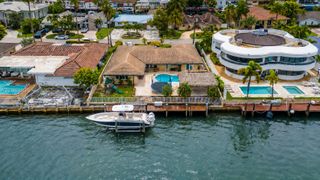3324 NE 167th St, North Miami Beach, FL 33160