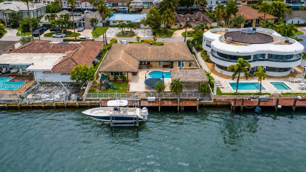 3324 NE 167th St, North Miami Beach, FL 33160