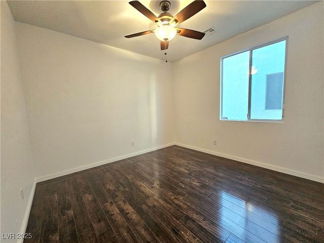 9496 Magnificent Avenue, Las Vegas, NV 89148