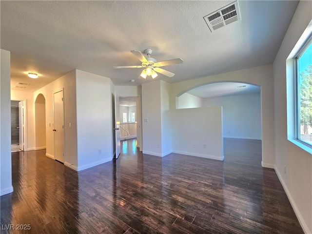 9496 Magnificent Avenue, Las Vegas, NV 89148