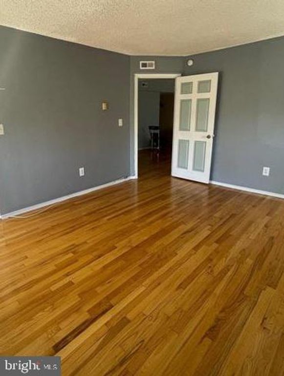 Image 35 of property listing at 1101 SAINT PAUL ST #301, Baltimore, MD 21202