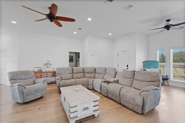 6514 Old Clarksville Road, Reno, TX 75462