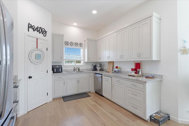 6514 Old Clarksville Road, Reno, TX 75462
