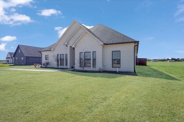 6514 Old Clarksville Road, Reno, TX 75462
