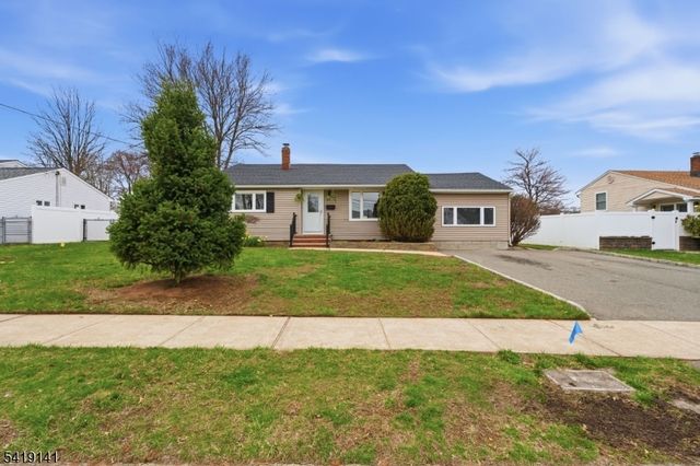 317 Leden Ter, South Plainfield Boro, NJ 07080