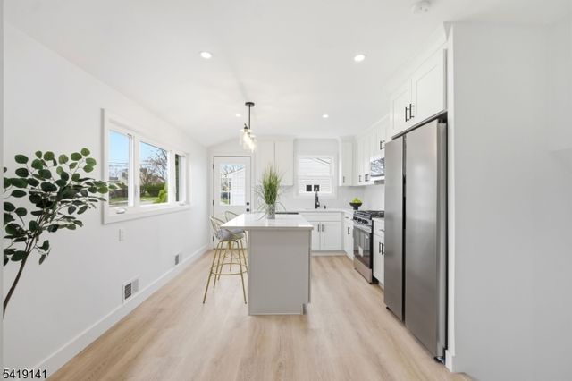 317 Leden Ter, South Plainfield Boro, NJ 07080