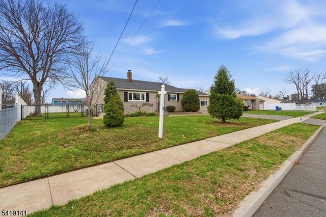 317 Leden Ter, South Plainfield Boro, NJ 07080