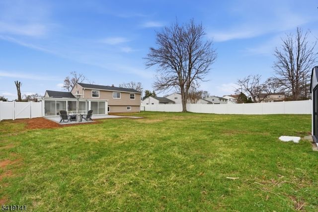 317 Leden Ter, South Plainfield Boro, NJ 07080