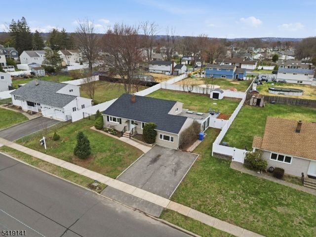 317 Leden Ter, South Plainfield Boro, NJ 07080