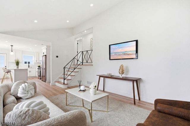 317 Leden Ter, South Plainfield Boro, NJ 07080