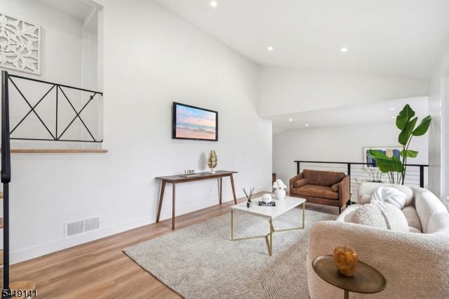 317 Leden Ter, South Plainfield Boro, NJ 07080