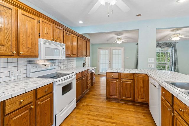 2225 Brooks Street, Garland, TX 75041