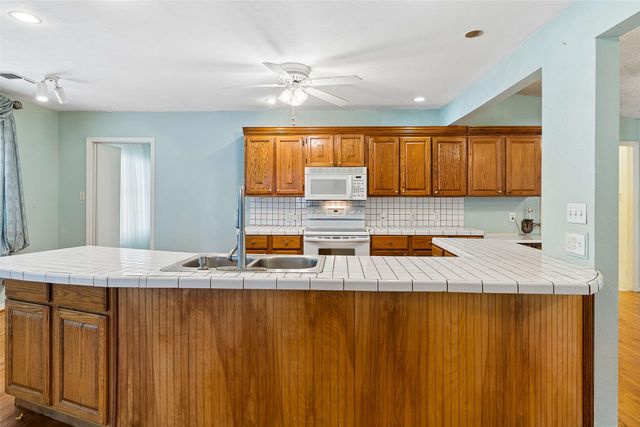 2225 Brooks Street, Garland, TX 75041