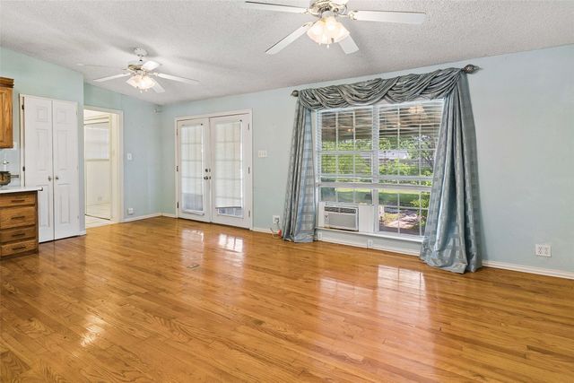 2225 Brooks Street, Garland, TX 75041