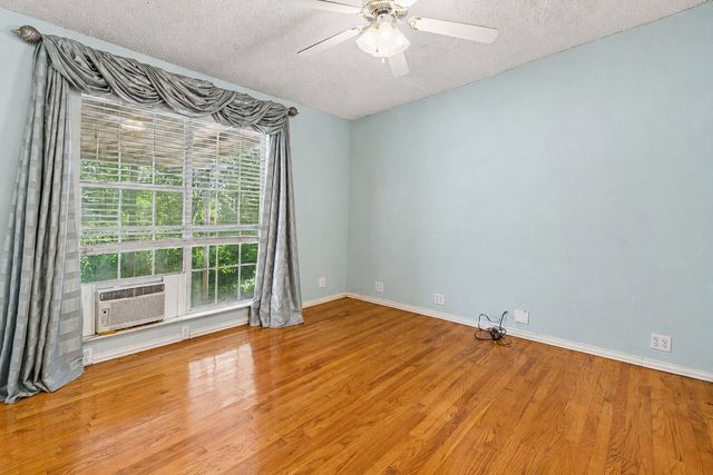 2225 Brooks Street, Garland, TX 75041