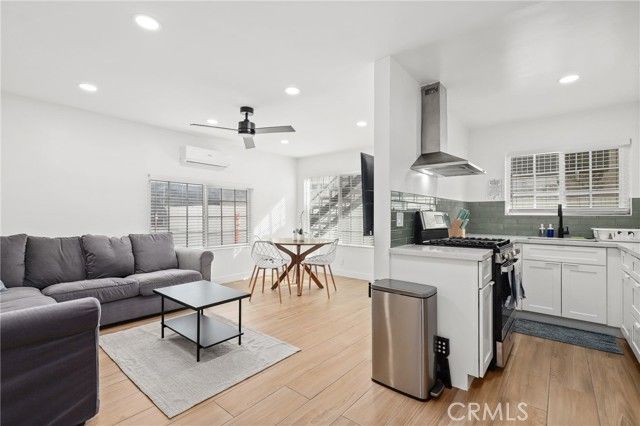 315 S Garnsey St, Santa Ana, CA 92701