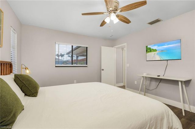 1424 SW 49th ST, Cape Coral, FL 33914