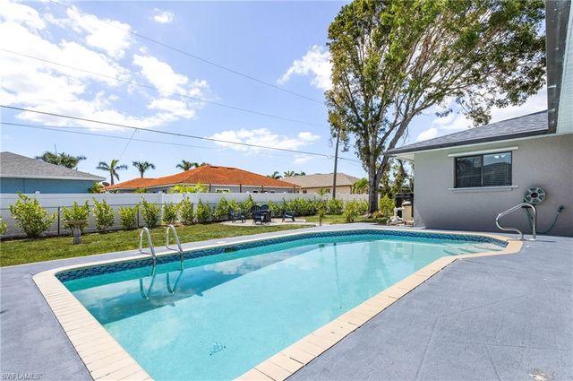 1424 SW 49th ST, Cape Coral, FL 33914