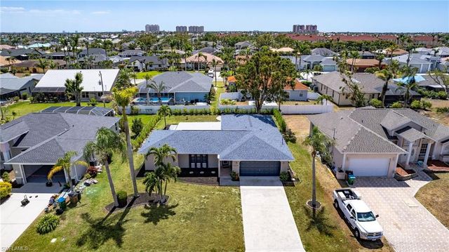 1424 SW 49th ST, Cape Coral, FL 33914