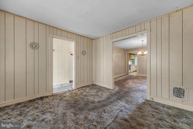 23 ORANGE AVE, Ambler, PA 19002