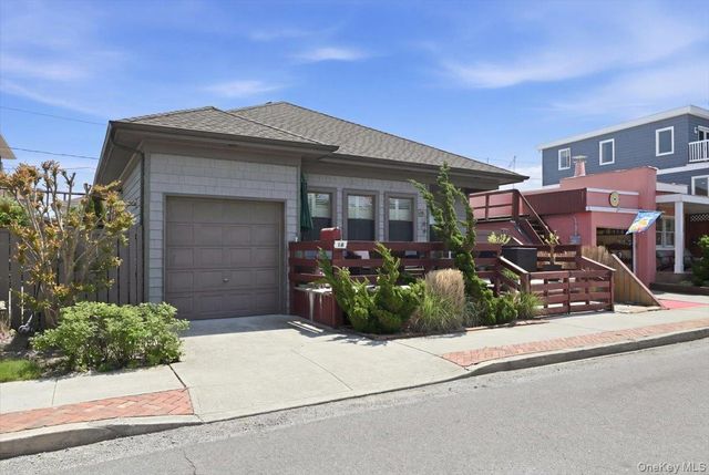 18 Clark Street, Long Beach, NY 11561