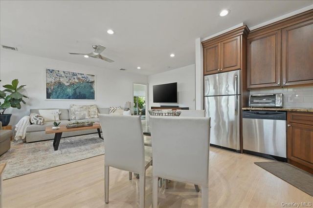 18 Clark Street, Long Beach, NY 11561