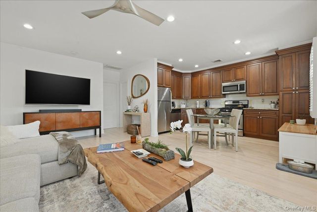 18 Clark Street, Long Beach, NY 11561