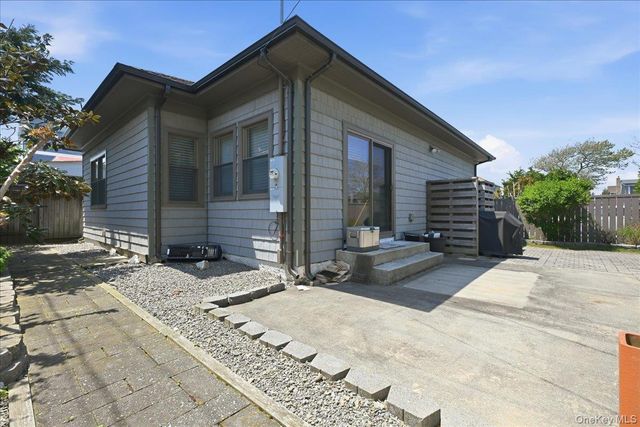 18 Clark Street, Long Beach, NY 11561
