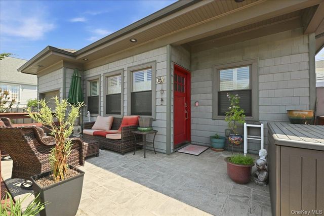 18 Clark Street, Long Beach, NY 11561
