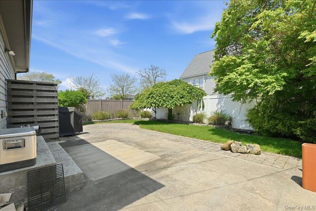 18 Clark Street, Long Beach, NY 11561