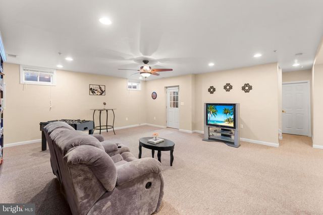 3369 KILBURN CT, White Plains, MD 20695