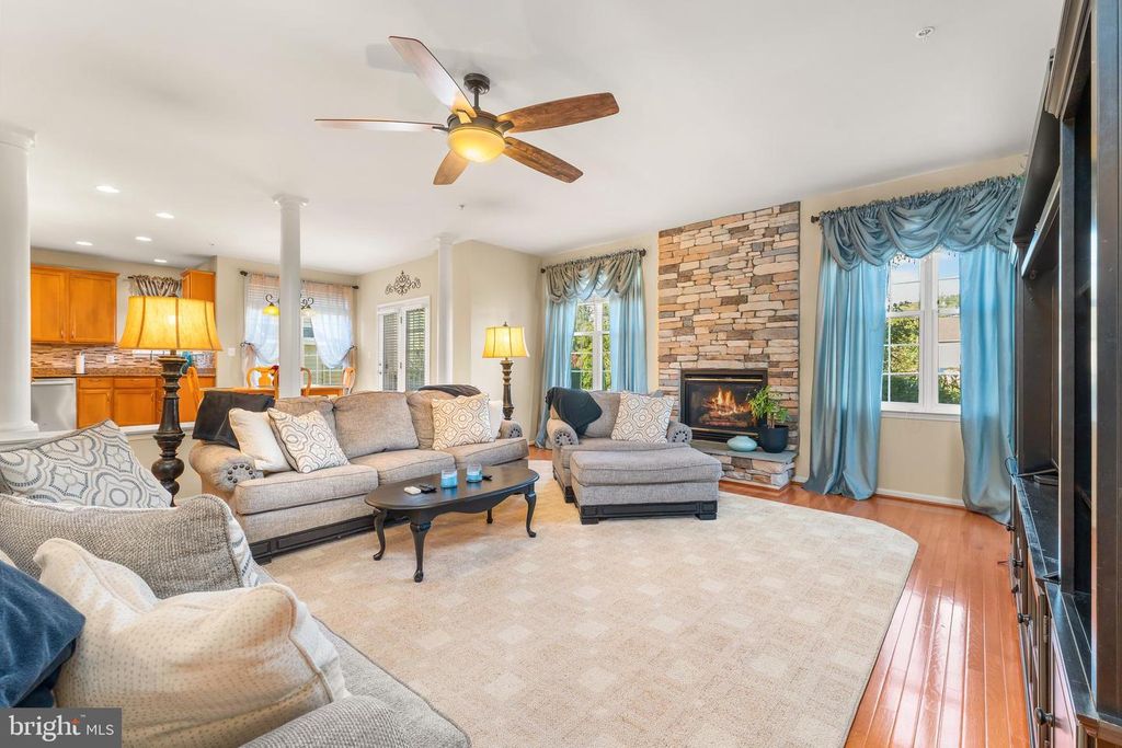 3369 KILBURN CT, White Plains, MD 20695