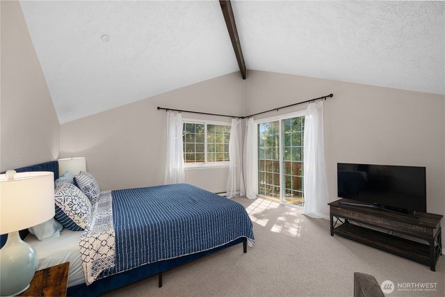 221 N Trail Head Loop, Lilliwaup, WA 98555