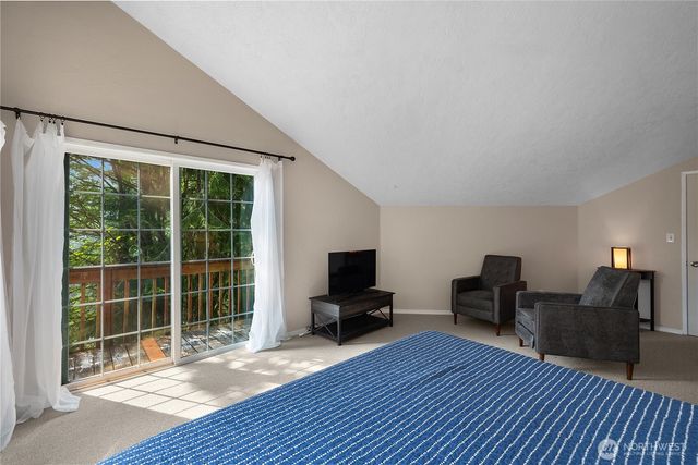 221 N Trail Head Loop, Lilliwaup, WA 98555