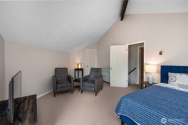 221 N Trail Head Loop, Lilliwaup, WA 98555
